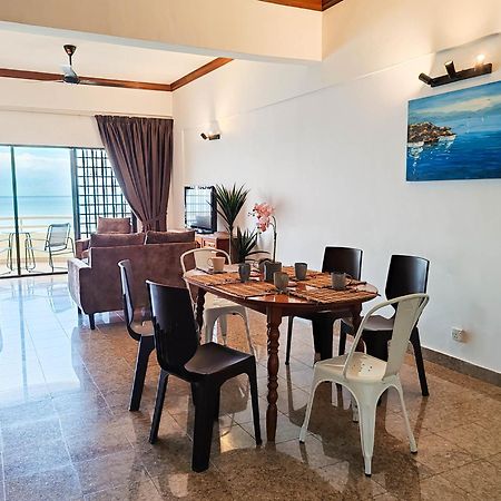 'Newly Refurbished' 'Sunny Seaview' At Regency With 2 Carpark By Shine Stay ポートディクソン エクステリア 写真