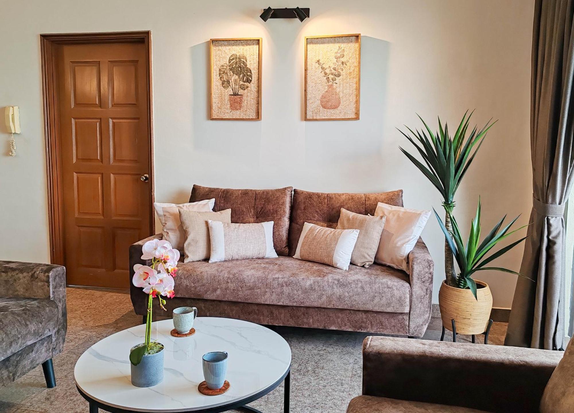 'Newly Refurbished' 'Sunny Seaview' At Regency With 2 Carpark By Shine Stay ポートディクソン エクステリア 写真