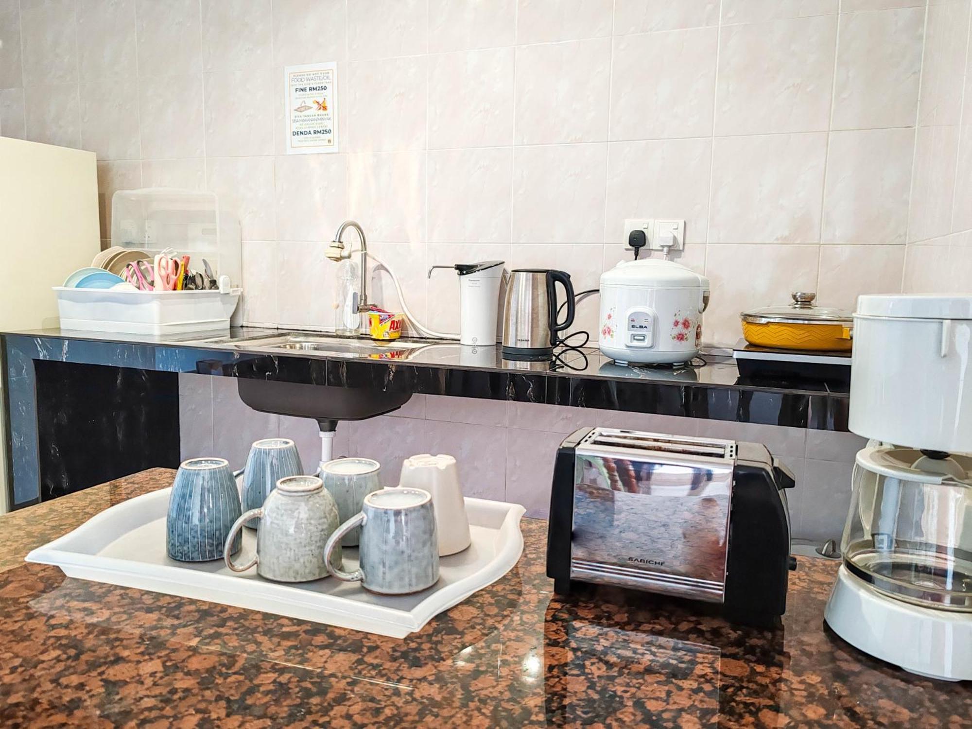 'Newly Refurbished' 'Sunny Seaview' At Regency With 2 Carpark By Shine Stay ポートディクソン エクステリア 写真